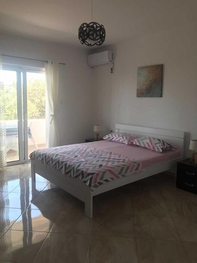 Suka Apartments Ulcinj Bagian luar foto